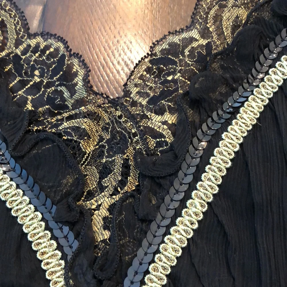 Body Language Tank - Picture 7 of 11